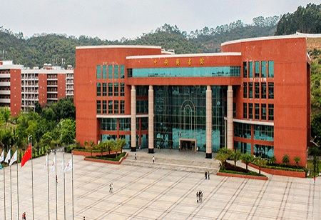 PurerAir Empowers Huashang College with Real-Time Air Safety