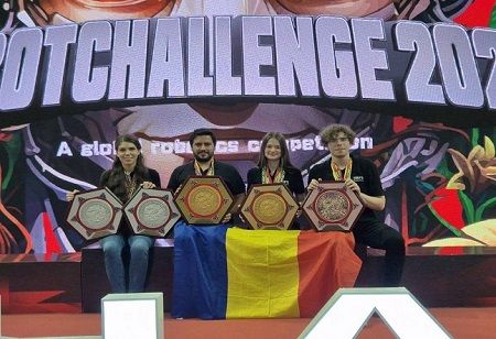 Romanian Student Team Wins 5 Medals at China Robotics Championship