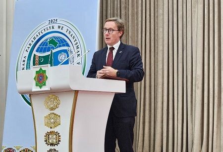 British Council Celebrates Completion of English Language Project in Turkmenistan